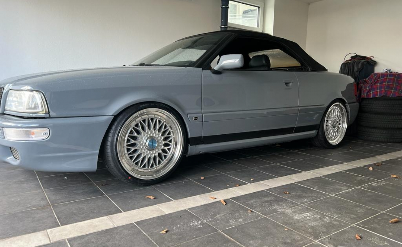 Sportwagen grau / silber